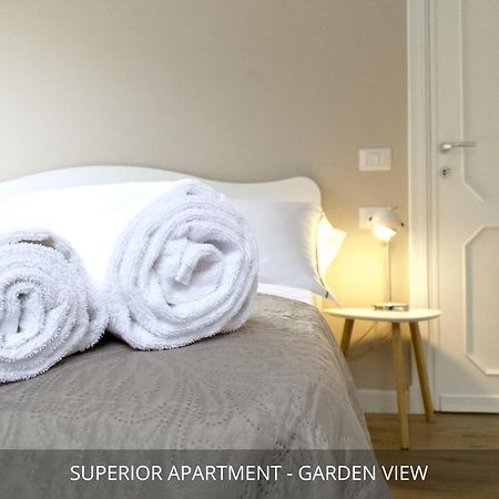 Homey Experience - Design Apartments Golfo Aranci Exterior foto